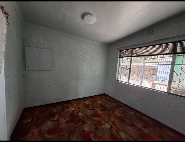 4 BEDROOM HOUSE FOR SALE IN BRENTHURST